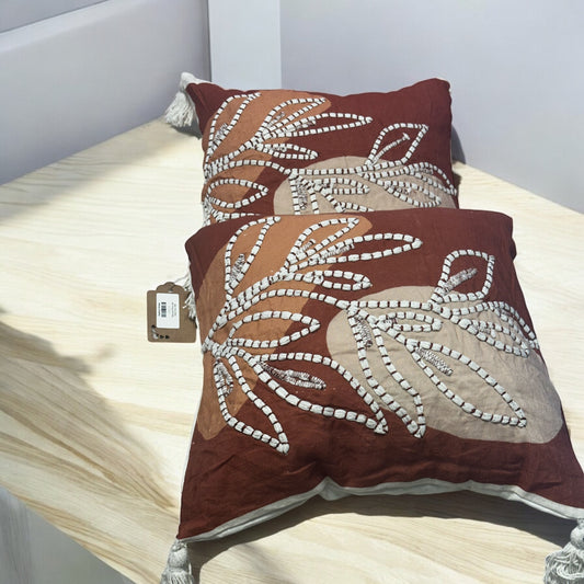 Textured Pillow Set